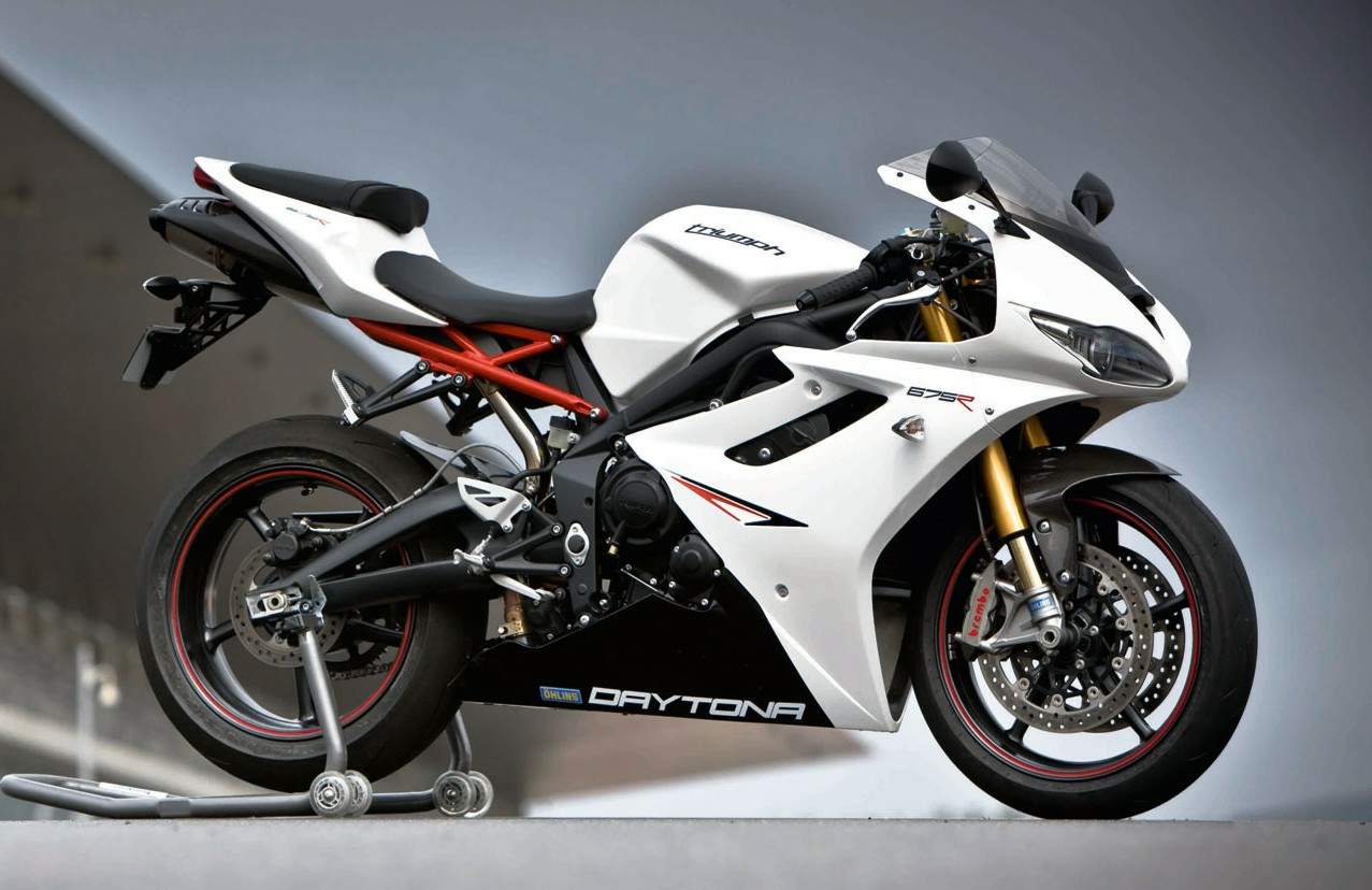 Triumph daytona 675r deals hp